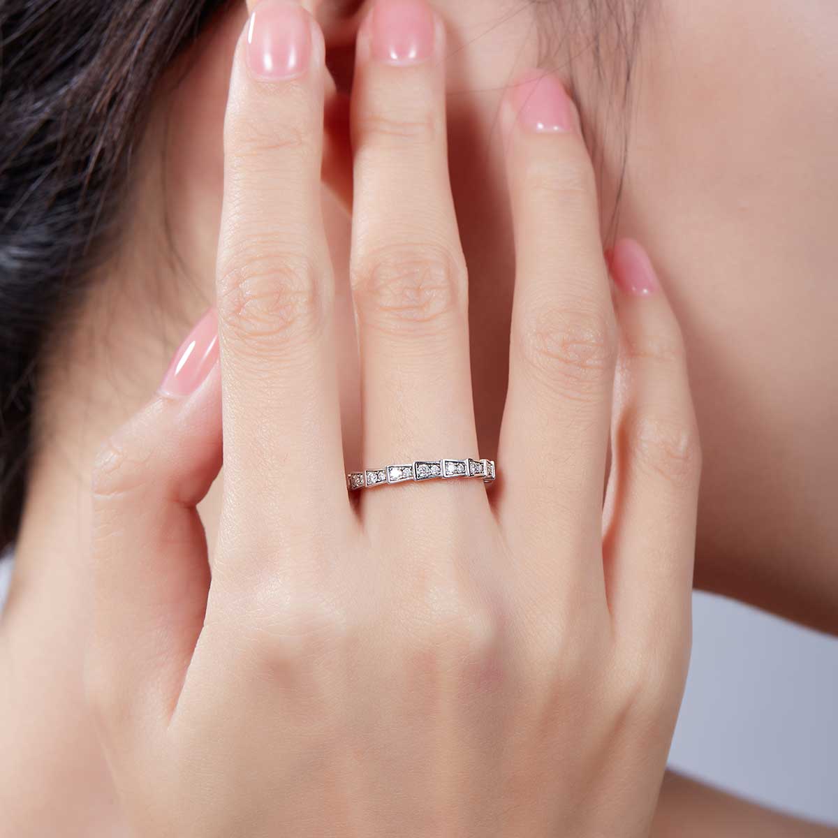 0.5 CT D Color Moissanite Melee Mechanical Snake Ring in White Gold Plated Sterling Silver#7