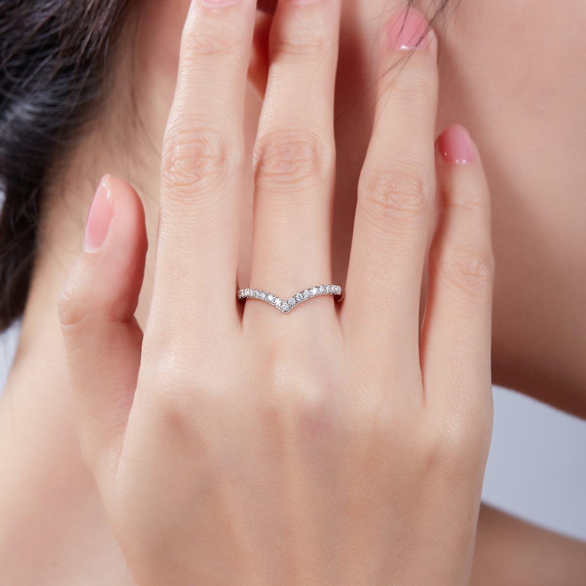 0.33 CT D Color Moissanite Melee V-Shaped Ring Guard in White Gold Plated Sterling Silver#7