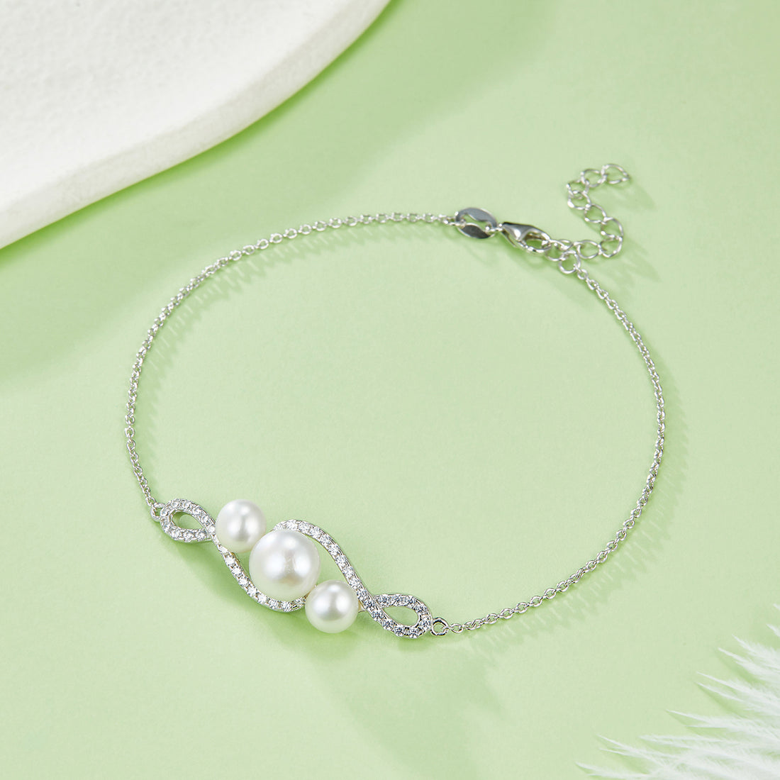 8.0mm Freshwater Pearl Bracelet in White Gold Plated Sterling Silver#0