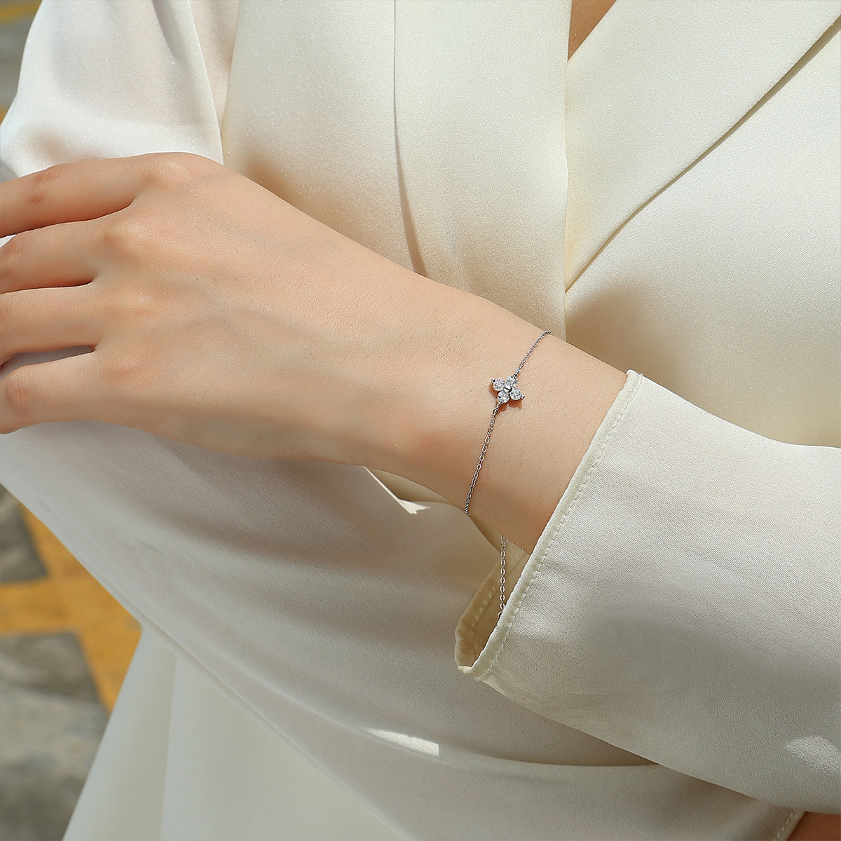 0.4 CT Moissanite Clover Bracelet in 18K White Gold Plated Sterling Silver#5